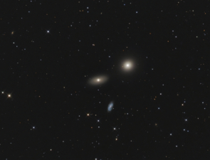 M 105 + NGC 3384 + NGC 3389